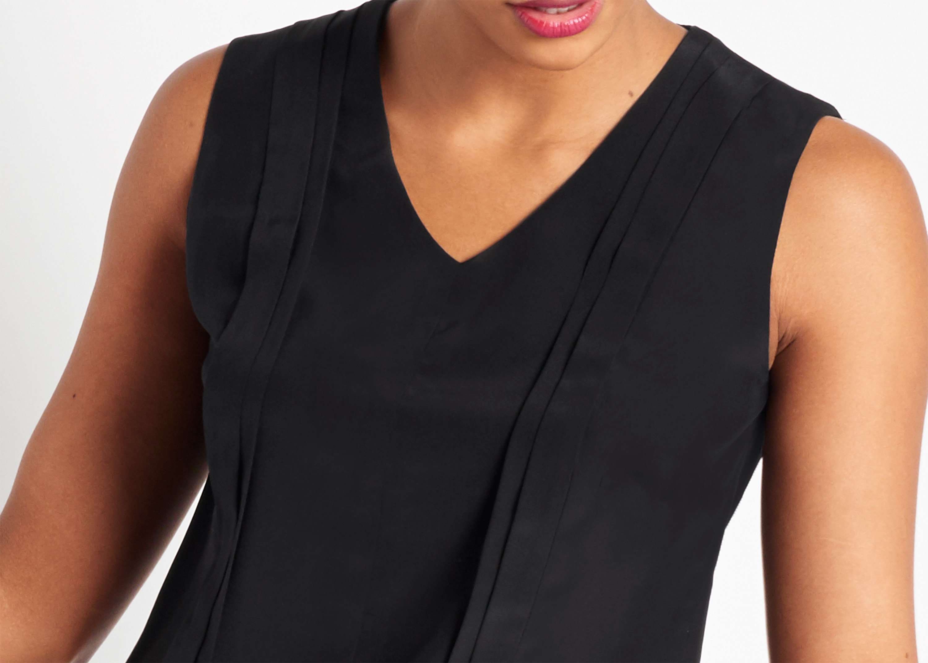 Of Mercer | Black Warren Top | Detail Shot