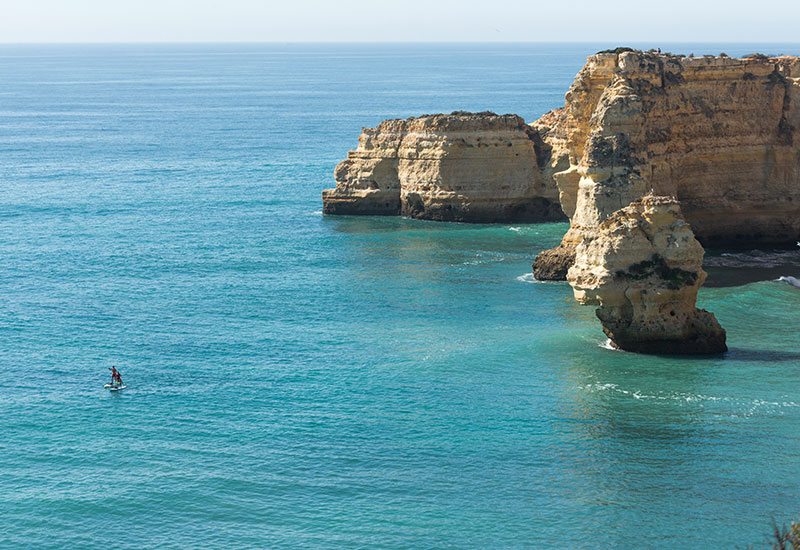 couple exploring the coastline